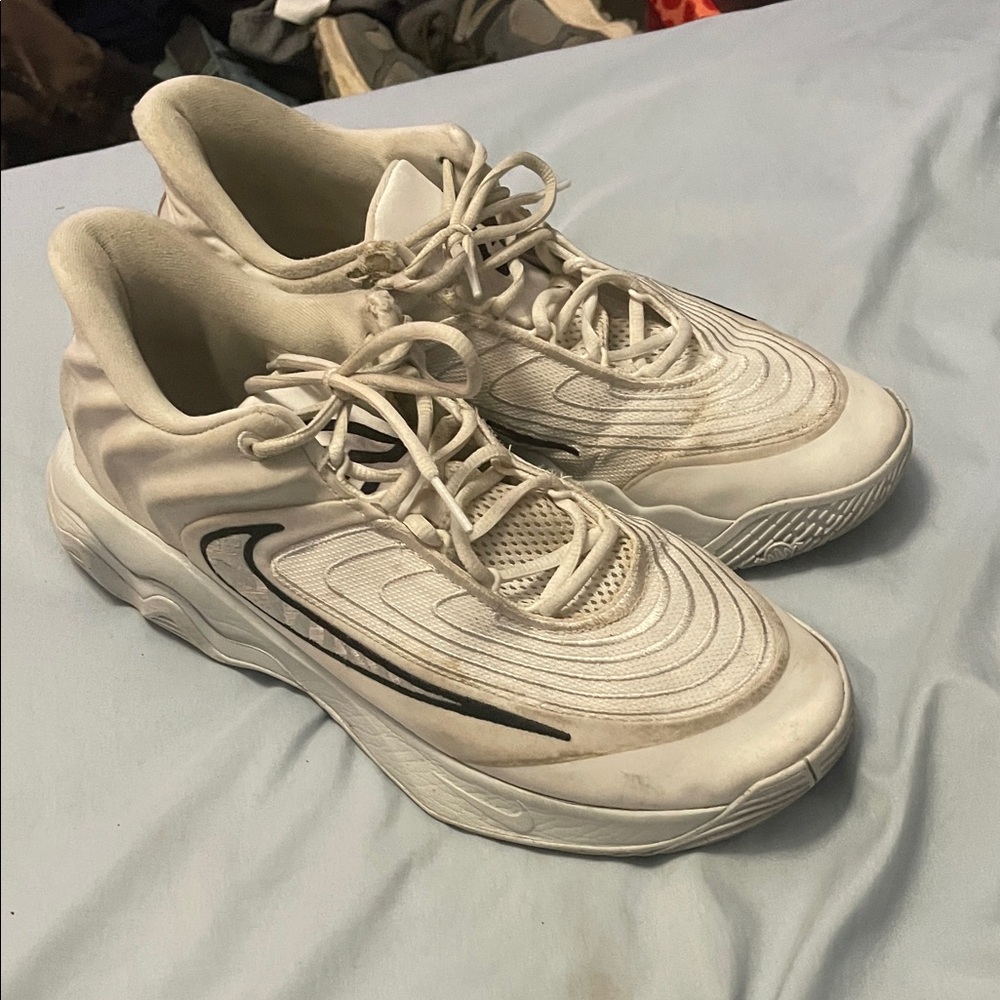 Triple white Giannis immortality 4 basketball shoe